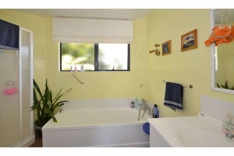 Photo of property in 25 Paretu Drive, Kerikeri, 0294