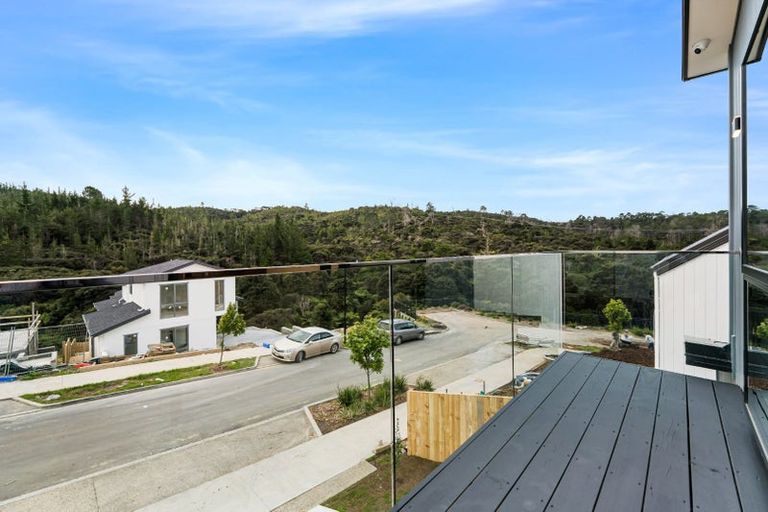 Photo of property in 72 Pacific Heights Road, Orewa, 0931