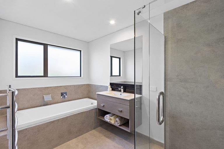 Photo of property in 33 Prestons Park Drive, Marshland, Christchurch, 8083