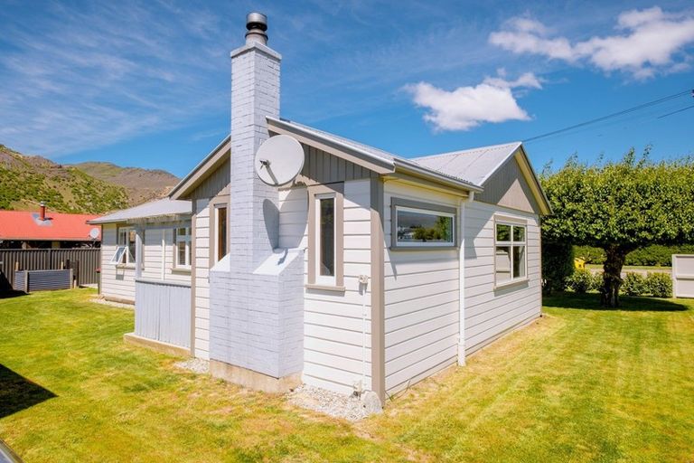 Photo of property in 13 Ray Street, Cromwell, 9310