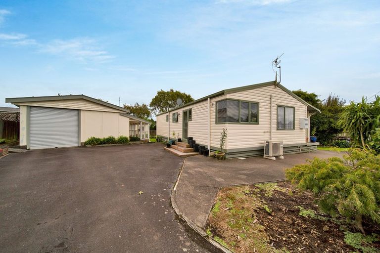 Photo of property in 16a Maire Street, Inglewood, 4330