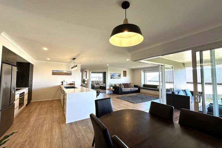 Photo of property in 10 Coppermine Crescent, Brightwater, 7022