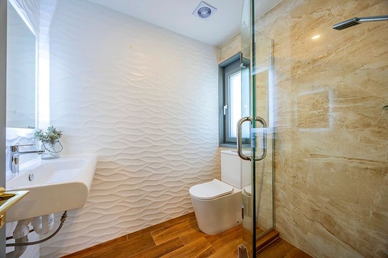 Photo of property in 48b Peter Terrace, Castor Bay, Auckland, 0620