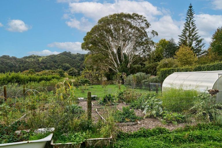 Photo of property in 46 Corbetts Road, Manakau, Otaki, 5583