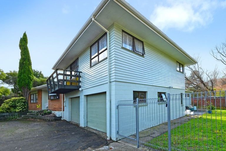 Photo of property in 1 Tapestry Grove, Silverstream, Upper Hutt, 5019