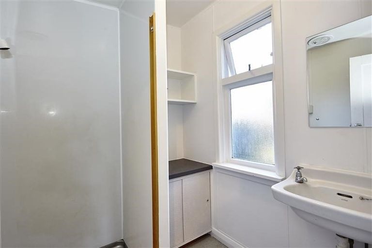 Photo of property in 31 Curletts Road, Sockburn, Christchurch, 8042