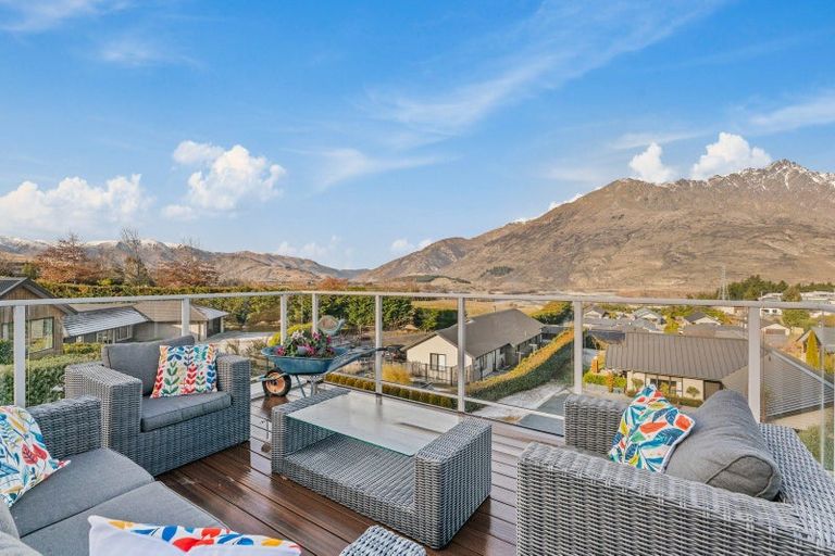 Photo of property in 3 Batsford Lane, Lower Shotover, Queenstown, 9371