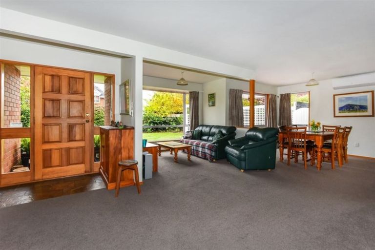 Photo of property in 12 Ilam Park Place, Ilam, Christchurch, 8041