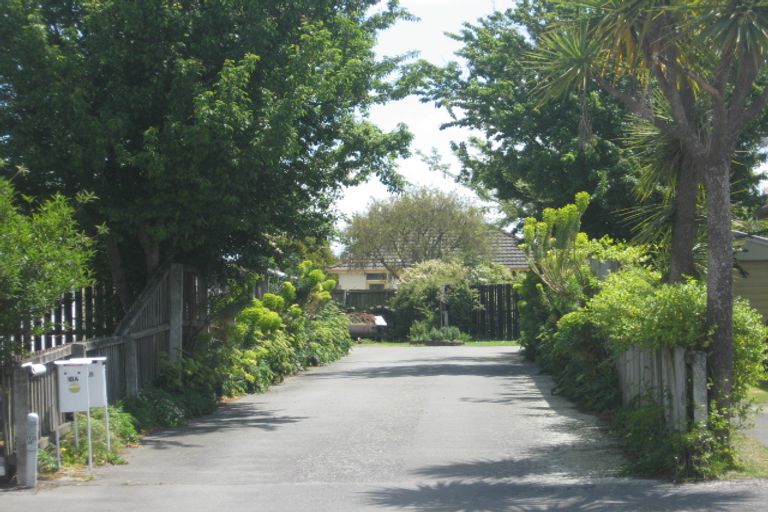 Photo of property in 10b Tralee Place, Bishopdale, Christchurch, 8053