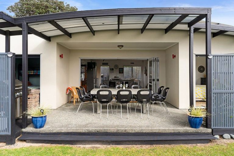 Photo of property in 227b Ocean Road, Whangamata, 3620