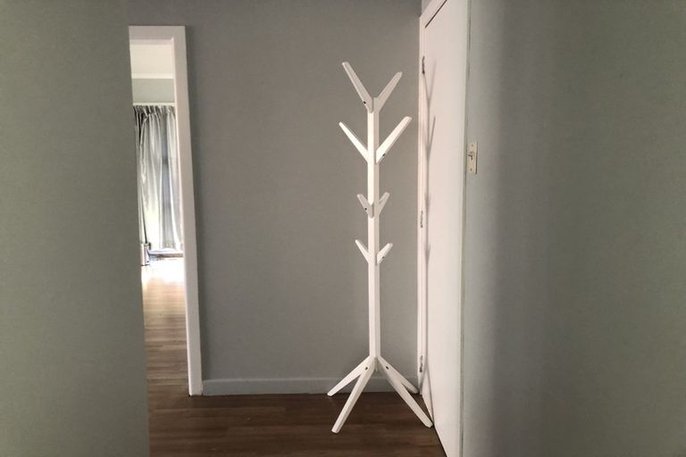 Photo of property in 2/581 East Coast Road, Browns Bay, Auckland, 0630