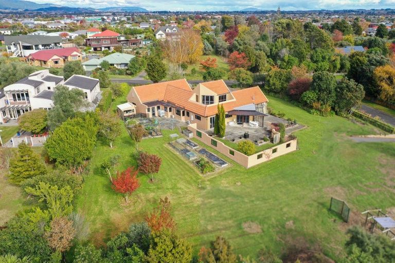 Photo of property in 28 Claremont Rise, Levin, 5510