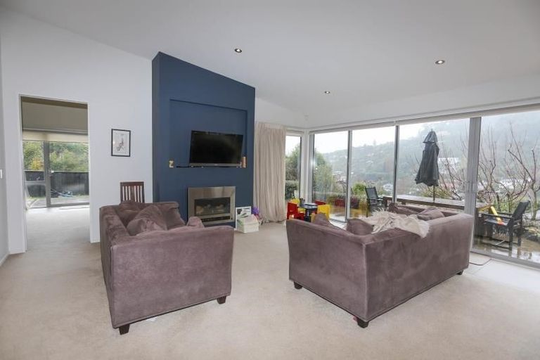 Photo of property in 7 Maurice Knowles Lane, Cashmere, Christchurch, 8022