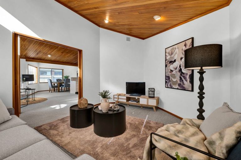 Photo of property in 8 Argyle Place, Highlands Park, New Plymouth, 4312