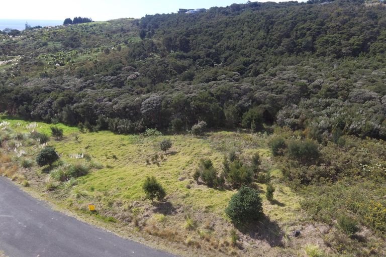 Photo of property in 129 Stratford Drive, Cable Bay, 0420