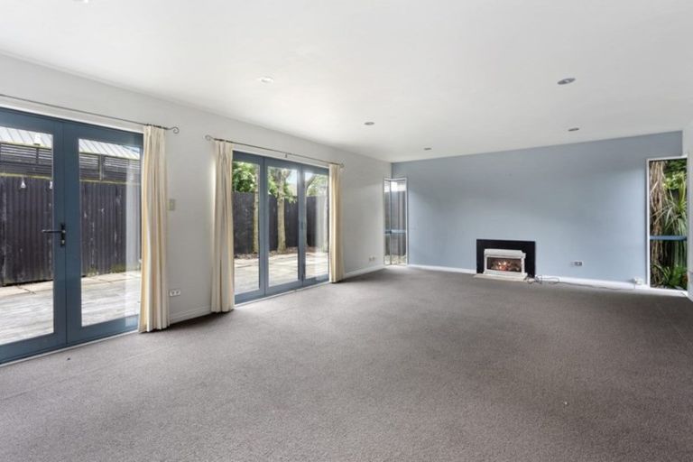 Photo of property in 209 Innes Road, St Albans, Christchurch, 8052