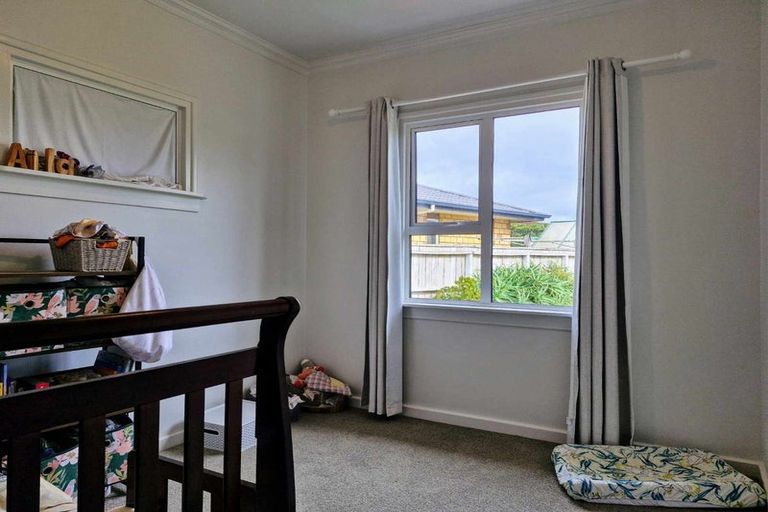 Photo of property in 7 Tarahua Road, Vogeltown, New Plymouth, 4310