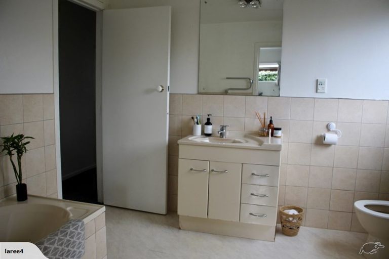 Photo of property in 54 Kowhai Street, Hamilton Lake, Hamilton, 3204