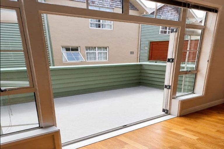 Photo of property in 64 Pipitea Street, Thorndon, Wellington, 6011