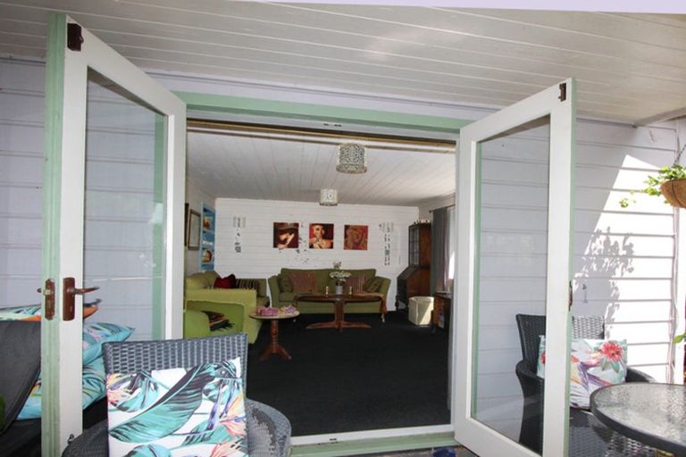 Photo of property in 308 Hetherington Road, Whangamata, 3620