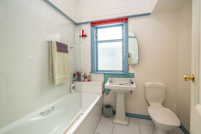 Photo of property in 24 Wyndham Street, Carterton, 5713