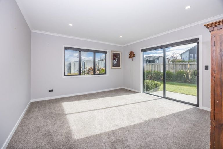 Photo of property in 6 Kapua Crescent, Rototuna North, Hamilton, 3210