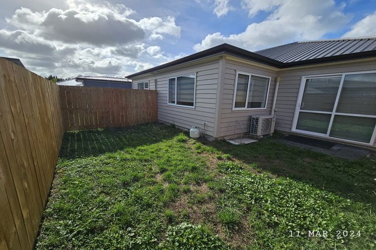Photo of property in 40 Whareatua Avenue, Takanini, 2112