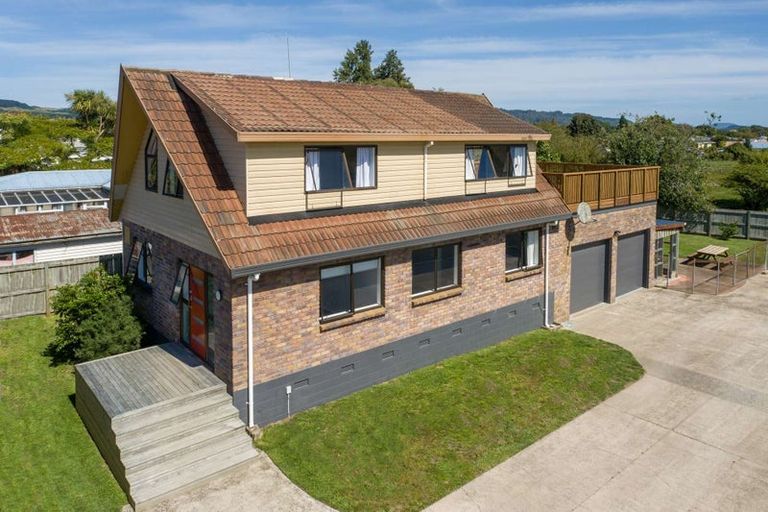 Photo of property in 50c Robinson Avenue, Holdens Bay, Rotorua, 3010