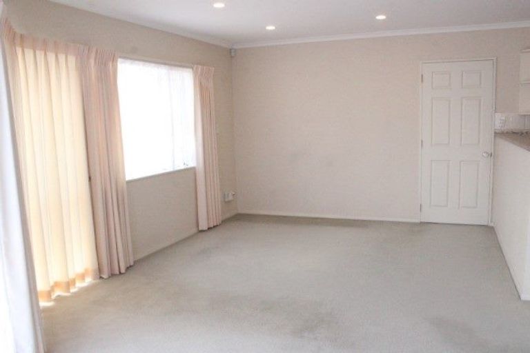 Photo of property in 26 Ballycullanie Place, Dannemora, Auckland, 2016