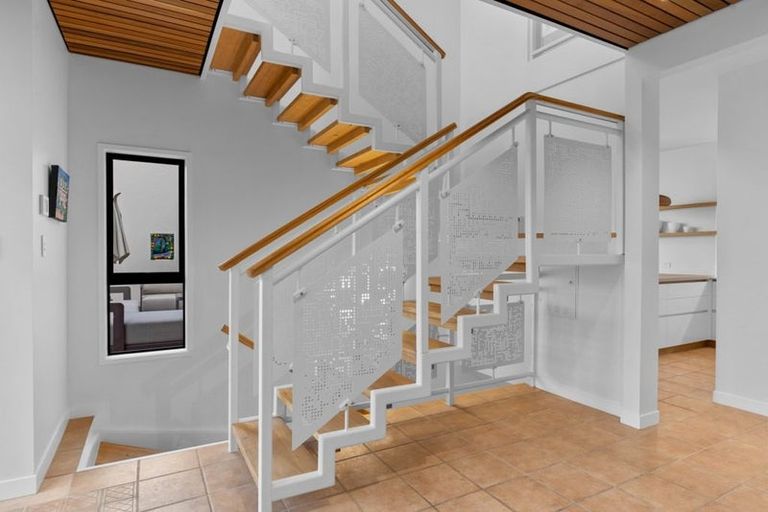 Photo of property in 14b Alfred Street, Northcote Point, Auckland, 0627