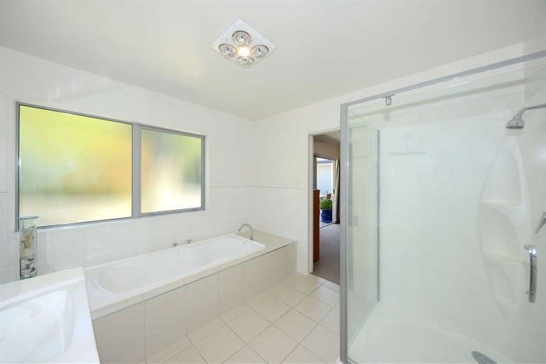 Photo of property in 497 Avonhead Road, Avonhead, Christchurch, 8042