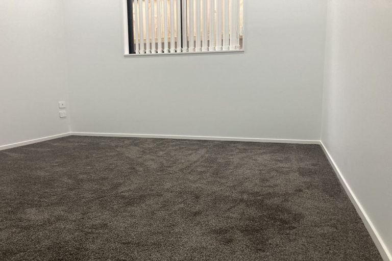 Photo of property in 43 Tributary Parade, Karaka, Papakura, 2113
