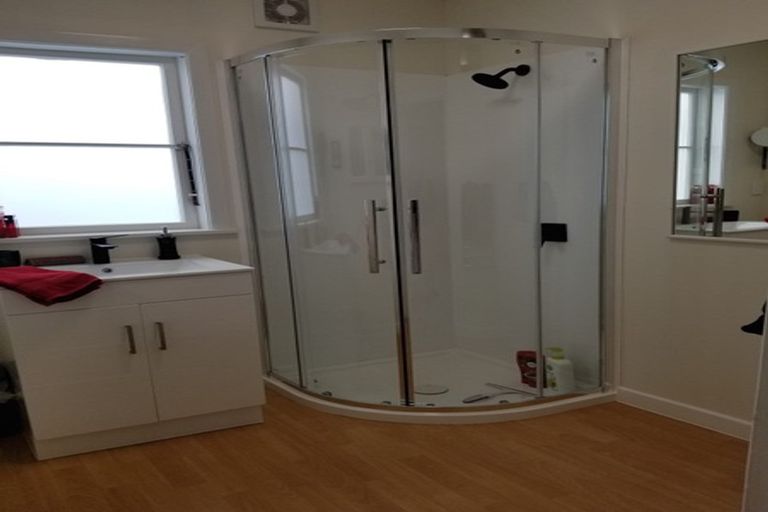 Photo of property in 8a Pharazyn Street, Gonville, Whanganui, 4500