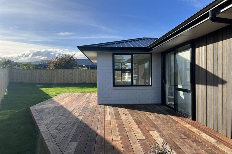 Photo of property in 3 Te Puke Te Ao Way, Otaki, 5512
