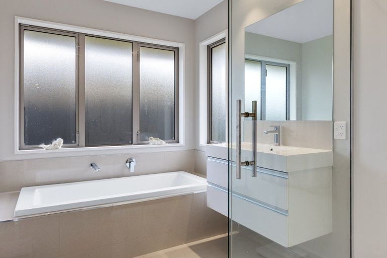 Photo of property in 18 Brantholme Place, Rangiora, 7400