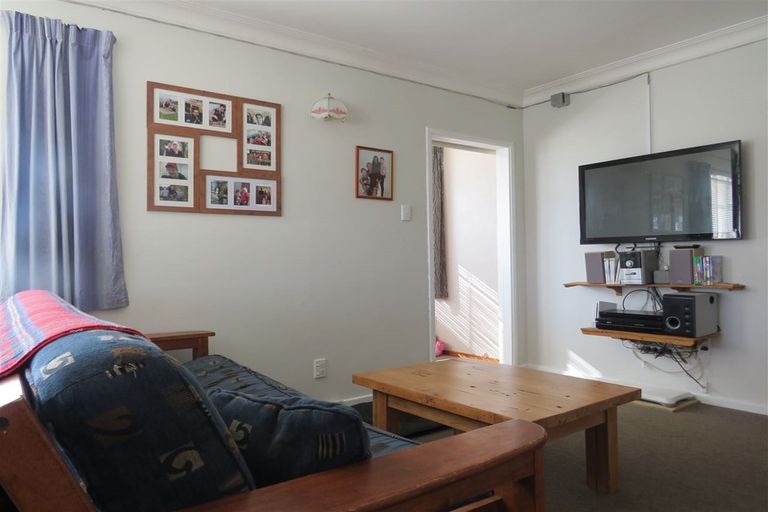 Photo of property in 55 Winchester Street, Levin, 5510