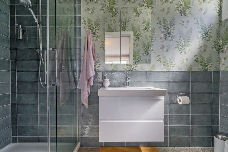 Photo of property in 40 Spikes Way, Whitianga, 3510