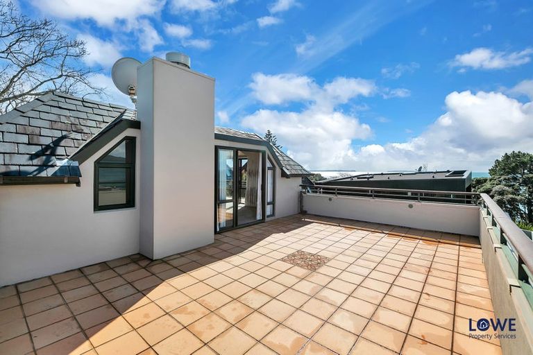 Photo of property in 1a Bournemouth Terrace, Murrays Bay, Auckland, 0630