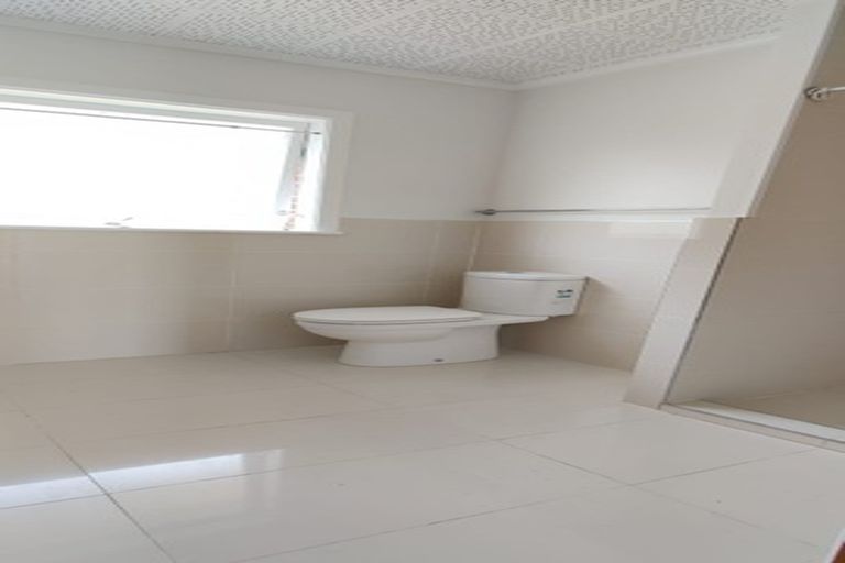 Photo of property in 46 Tiraumea Drive, Pakuranga, Auckland, 2010