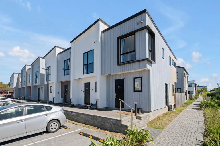 Photo of property in 1 Aumarire Lane, Favona, Auckland, 2024