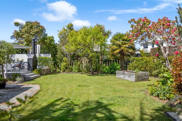 Photo of property in 19 Harbour View Road, Point Wells, Warkworth, 0986