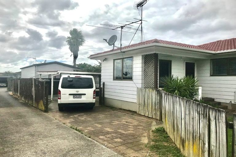 Photo of property in 6 Waterview Road, Favona, Auckland, 2024