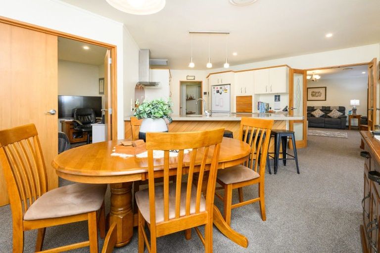 Photo of property in 5 Oakeley Rise, Feilding, 4702