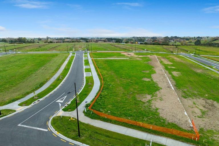 Photo of property in 2 Shropshire Street, Karaka, 2580