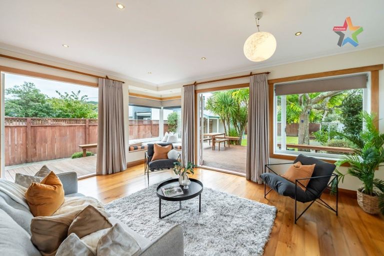 Photo of property in 21 Central Terrace, Alicetown, Lower Hutt, 5010