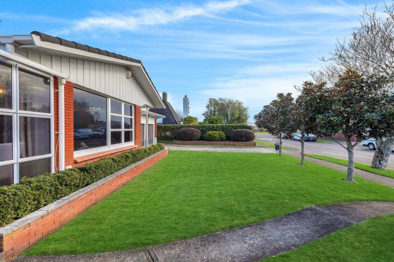 Photo of property in 4 Marnane Terrace, St Andrews, Hamilton, 3200