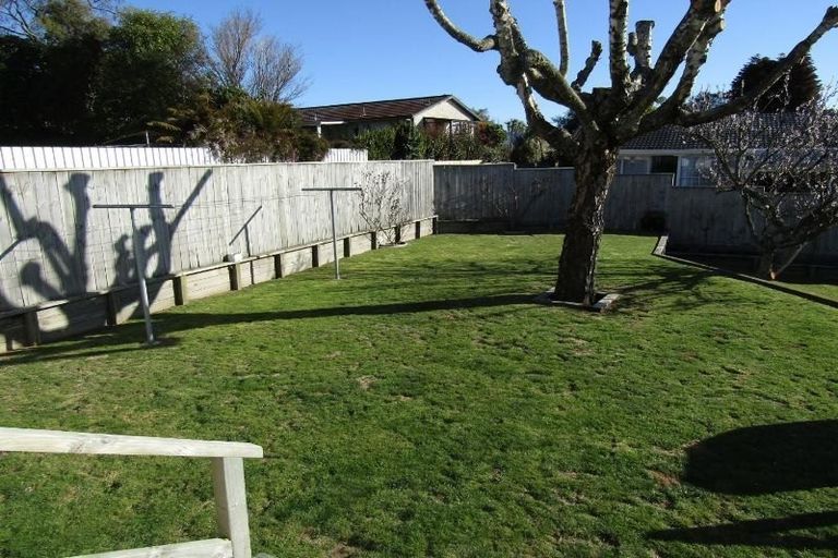 Photo of property in 69 Tamatea Road, Taupo, 3330