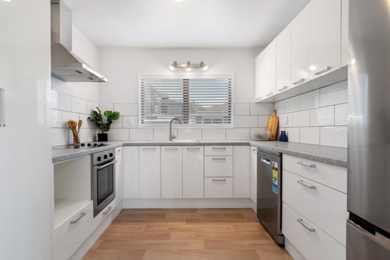 Photo of property in 8a Shearman Grove, Tauranga South, Tauranga, 3112