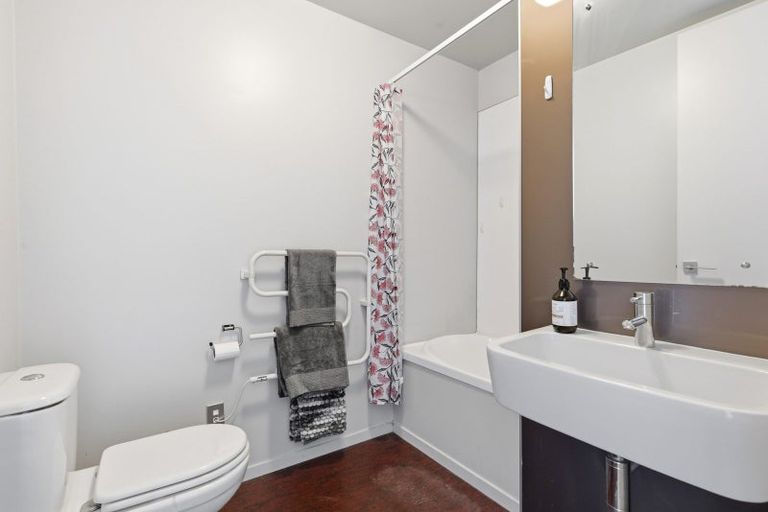 Photo of property in Vespa Apartments, 504/20 Hanson Street, Mount Cook, Wellington, 6021