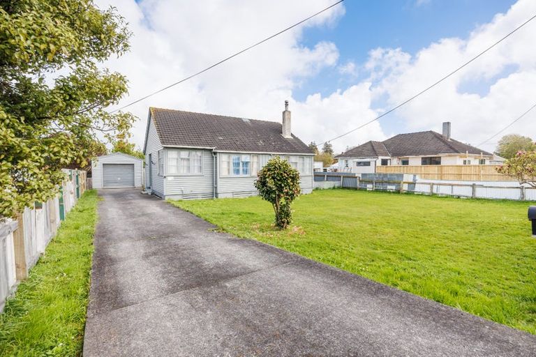 Photo of property in 6 Lambert Street, Marton, 4710